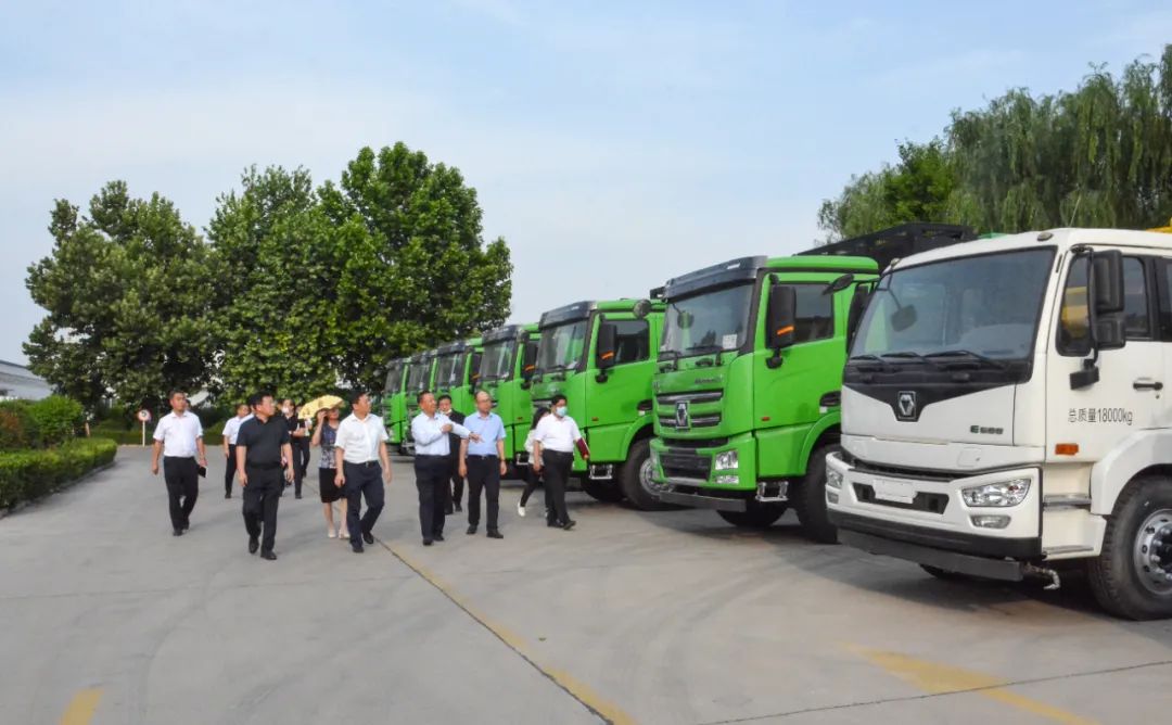 元氏縣委副書記、縣長曹鉑一行蒞臨躍迪集團考察調研