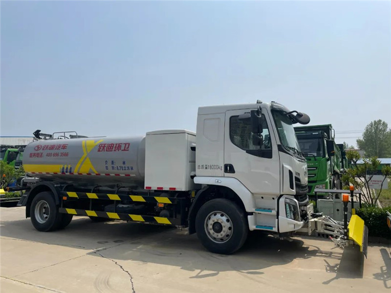 天更藍(lán)，地更凈|躍迪純電動(dòng)清洗車(chē)