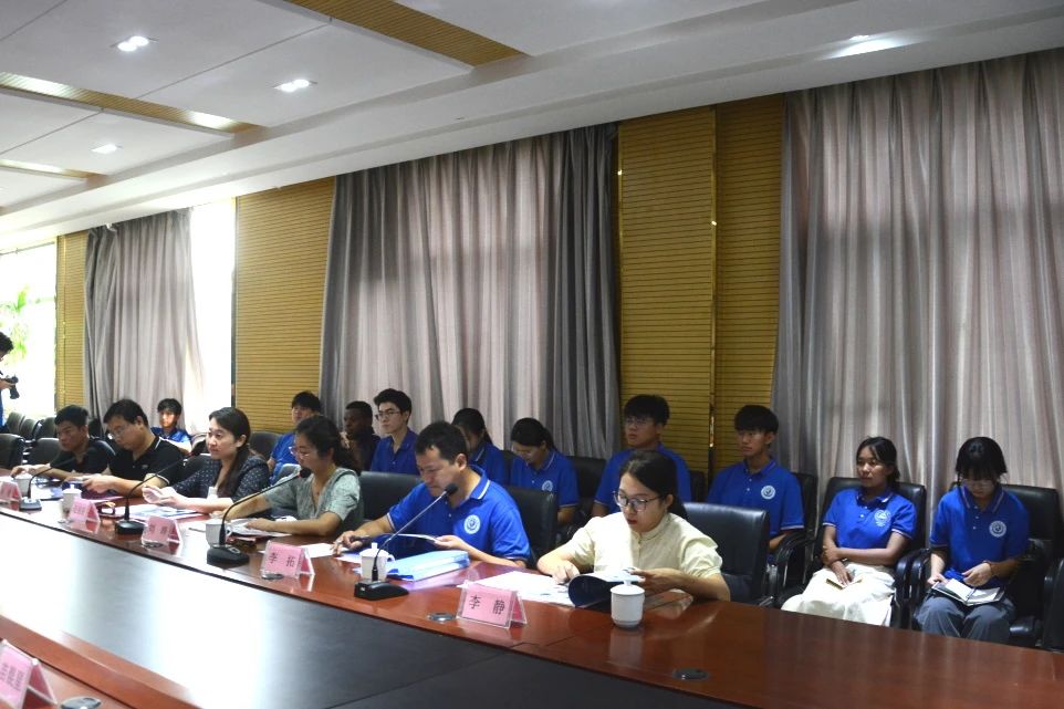 校企合作丨河北躍迪集團與河北經(jīng)貿(mào)大學(xué)開展“簽約授牌儀式”